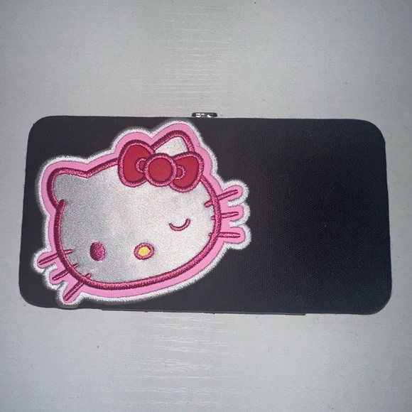 2009 Hello Kitty Shoulder Tote & Wallet Set - Picture 7 of 11